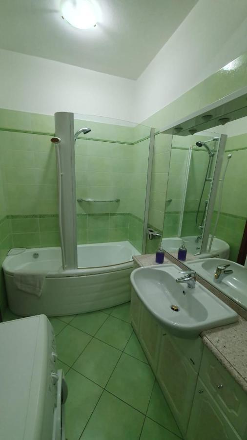 Beb I Portici Bed and Breakfast Cernobbio Eksteriør billede